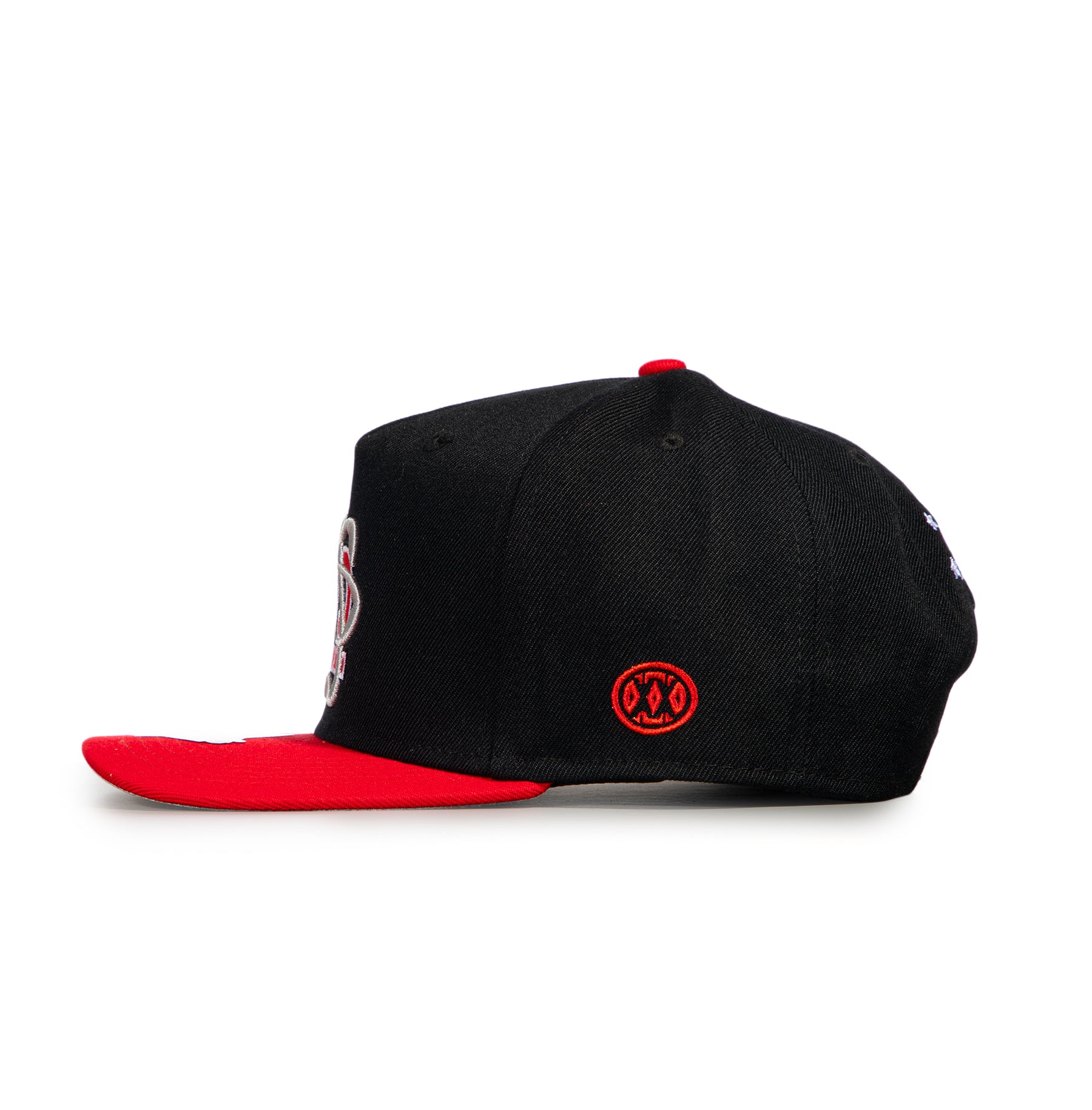 22 Galaxy Nov $22 Day (black/red)