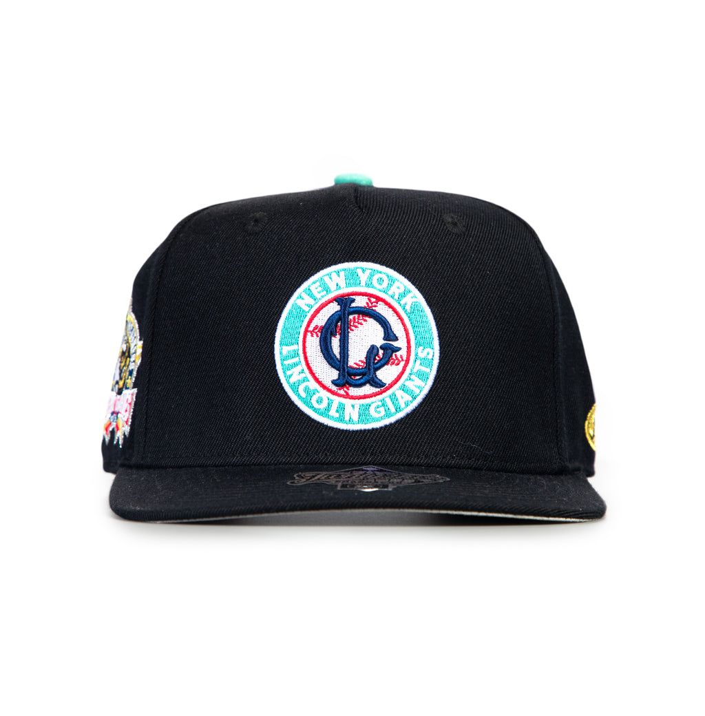 TWNTY TWO - Snapback Hats | Street-Inspired Designs | New York